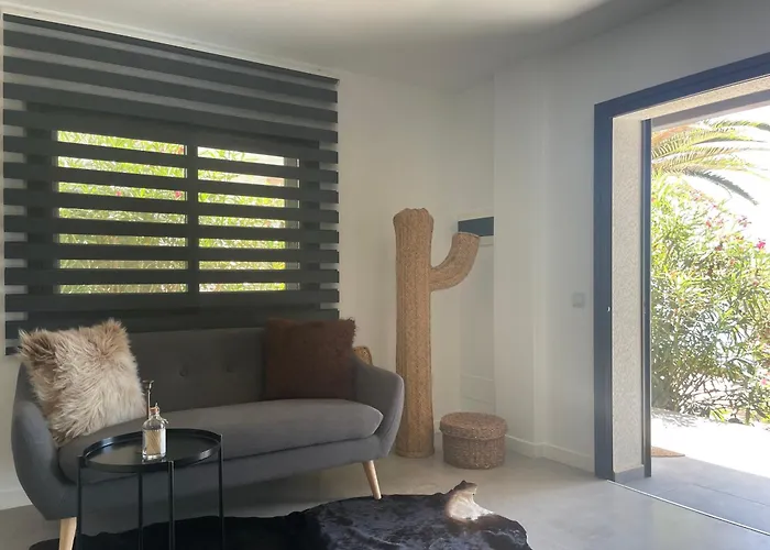 Apartment Ocean Shore 2 *